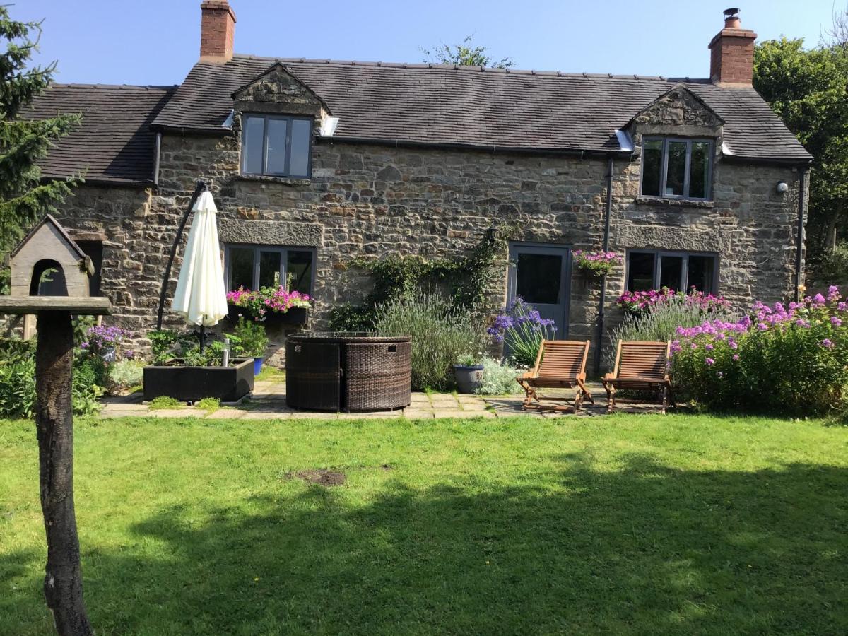 Lee House Farm Holiday Cottage With Possible Use Of Hot Tub Ninety Pounds A Session Waterfall Zewnętrze zdjęcie